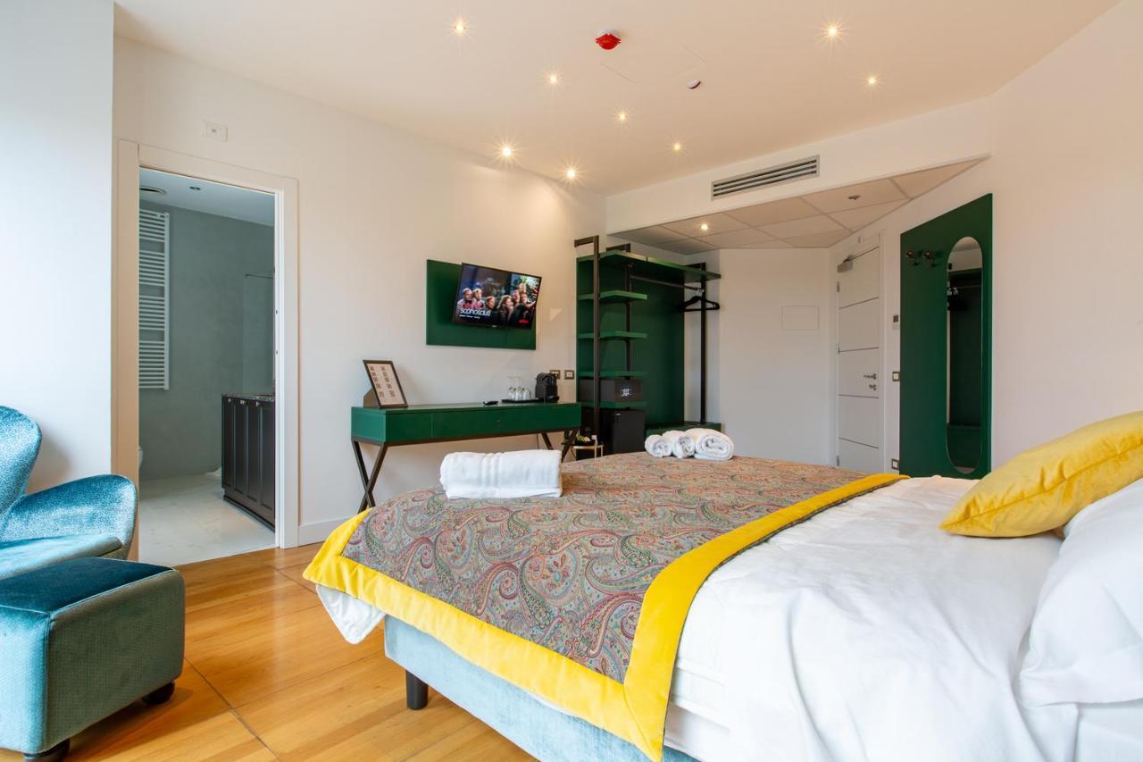 Missori Suites Milan Bagian luar foto