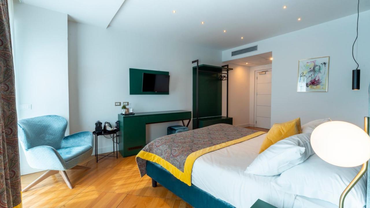 Missori Suites Milan Bagian luar foto